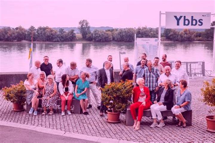 Escorts Waidhofen an der Ybbs, Austria — Local Companions