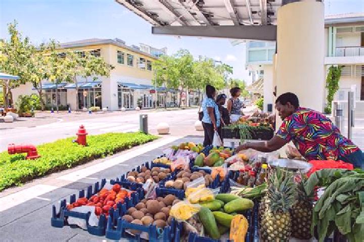 Escorts Watering Place, Cayman Islands — Local Companions