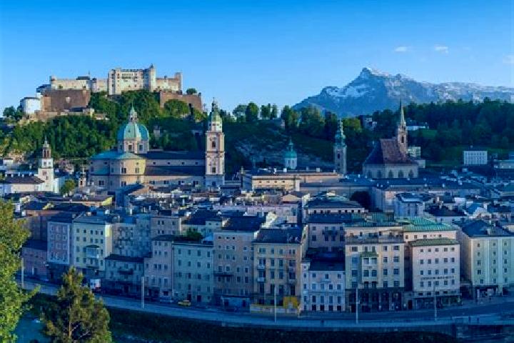 Escorts Wattens, Austria — Local Companions
