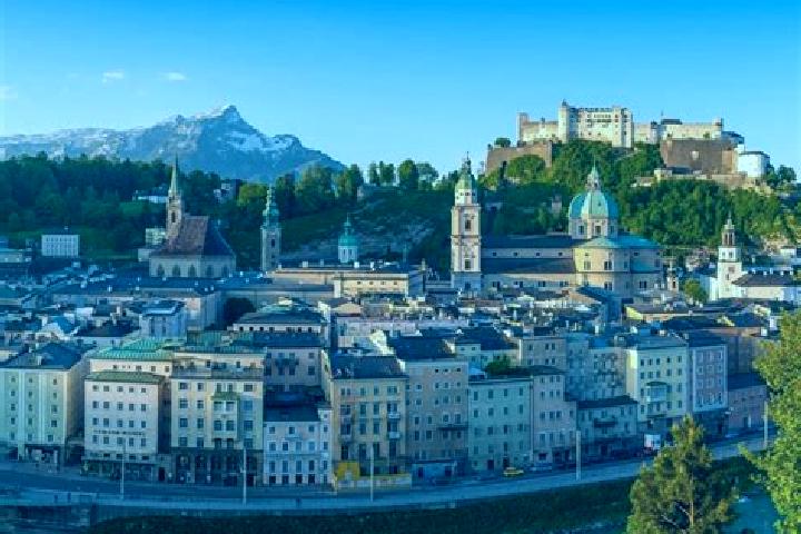 Escorts Weissach, Austria — Local Companions