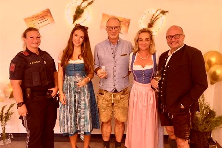 Escorts Weissenbach bei Liezen, Austria — Local Companions