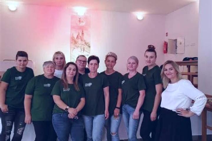 Escorts Wielki Buczek, Poland — Local Companions