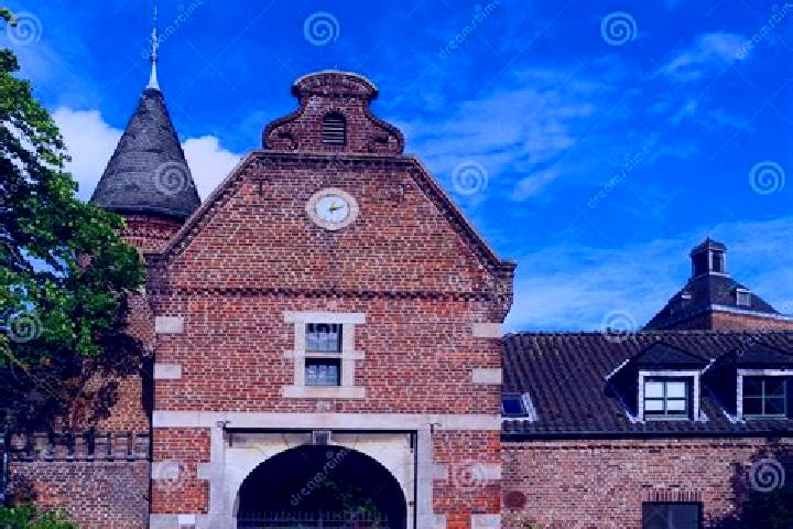 Escorts Willich, Germany — Local Companions