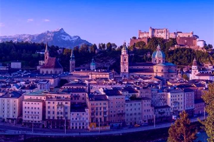 Escorts Windigsteig, Austria — Local Companions
