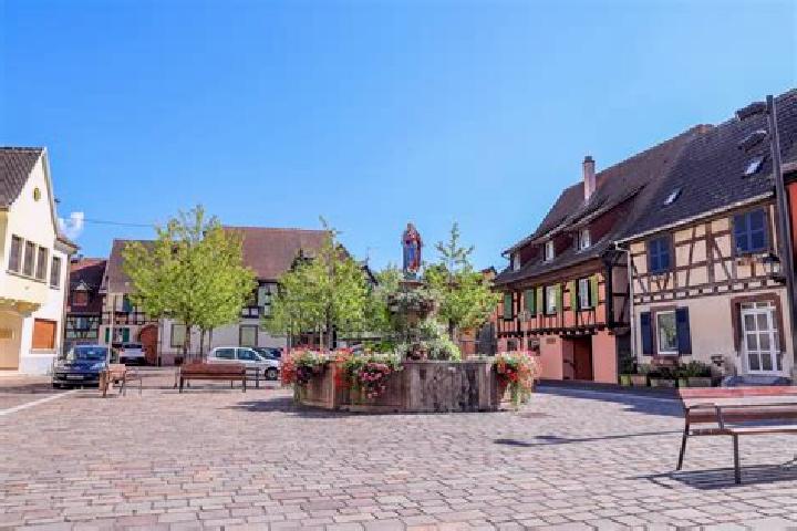 Escorts Wintzenheim, France — Local Companions