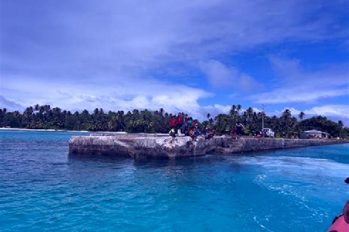 Escorts Wotje, Marshall Islands — Local Companions