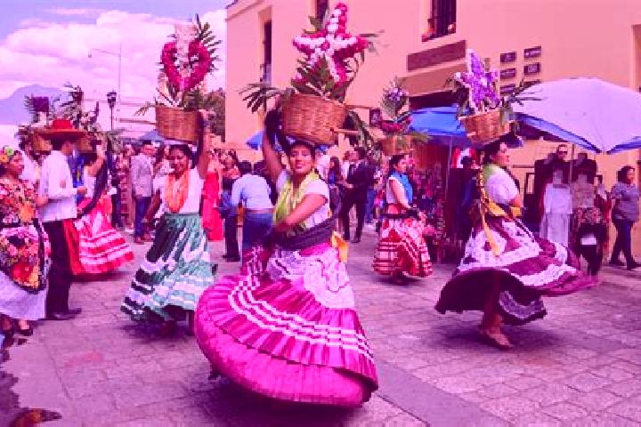 Escorts Xaloztoc, Mexico — Local Companions