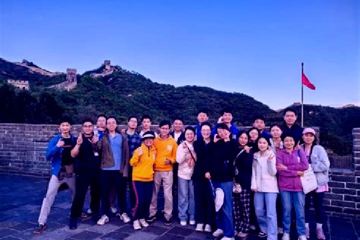 Escorts Xiaochuan, China — Local Companions