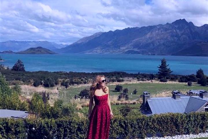 Escorts Yaldhurst, New Zealand — Local Companions