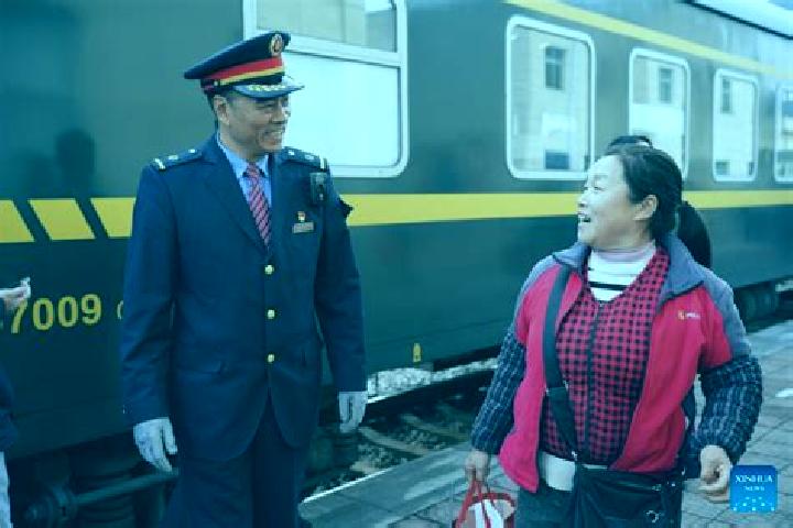 Escorts Yanzibian, China — Local Companions