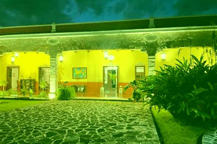 Escorts Yaxnic, Mexico — Local Companions