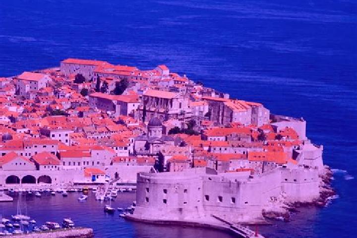 Escorts Zagrovic, Croatia — Local Companions