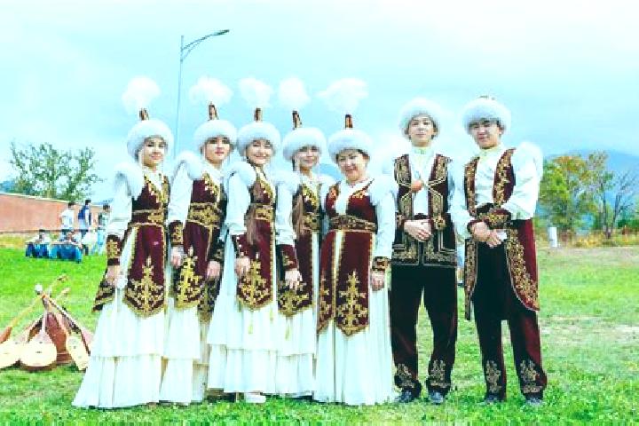 Escorts Zhalghyztobe, Kazakhstan — Local Companions