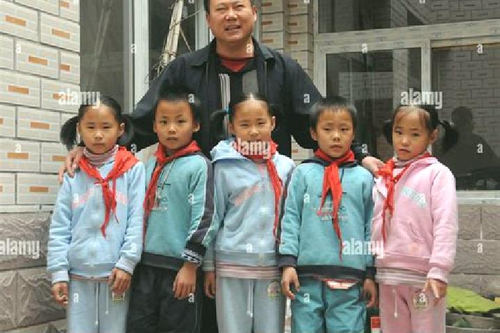Escorts Zhenshang, China — Local Companions