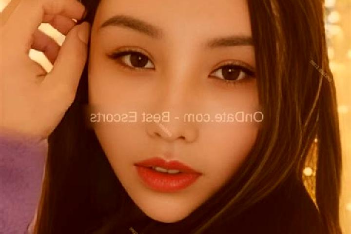 Escorts Zhiren, China — Local Companions