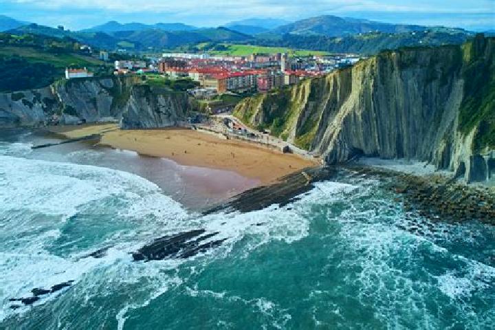 Escorts Zumaia, Spain — Local Companions