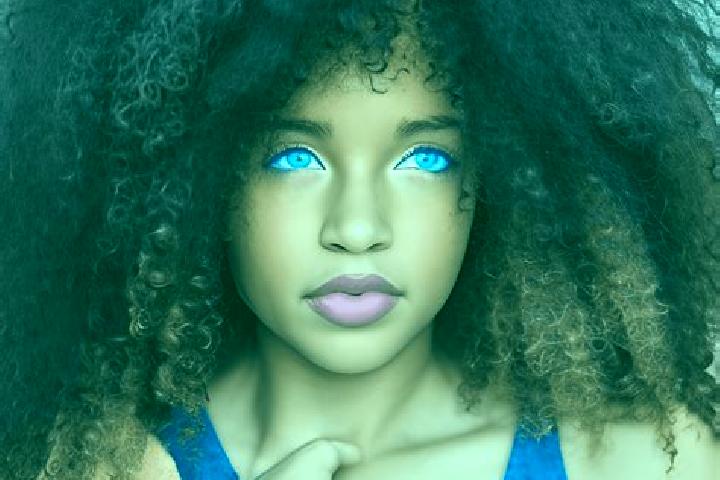 Eva, 20, a black blue-eyed mixed companion based in Cruzeiro do Oeste. Offering Domination, Party Girl. Available for incall and outcall, day and evening dates.