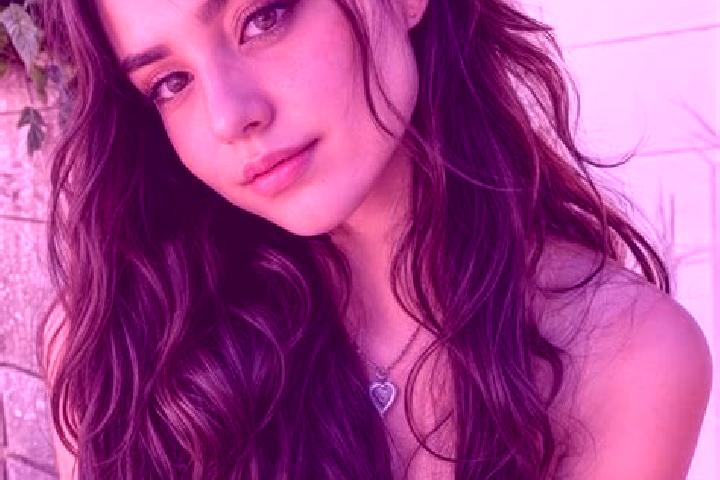 Eva, 20, a brunette hazel-eyed slavic companion based in Langenburg. Offering Striptease, Travel Companion, Girlfriend Experience, Duos, Fetish. Available fo...