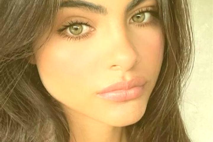 Eva, 20, a chestnut blue-eyed indian companion based in Calpulalpan. Offering 69, A-Level, Massage, Duos, Roleplay. Available for incall and outcall, overnig...