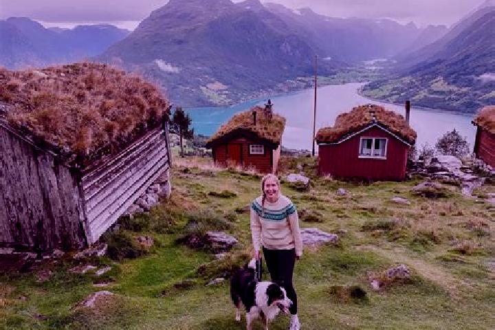 Eva, 20 — Escort in Botngard, Norway