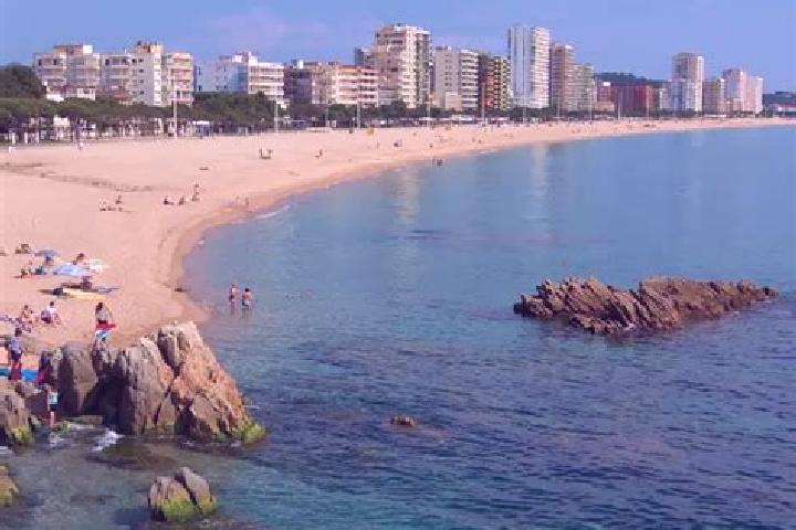 Eva, 20 — Escort in Castell-Platja d Aro, Spain