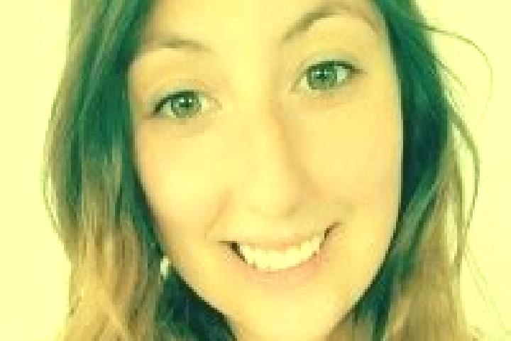 Eva, 20 — Escort in La Houssiere, France