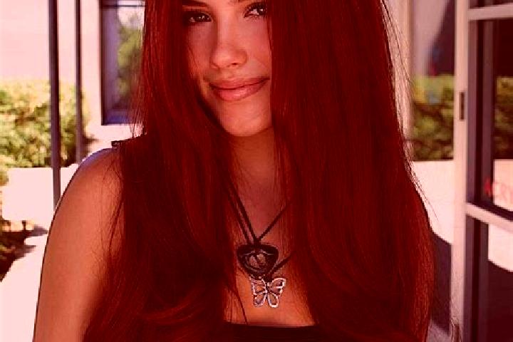 Eva, 21, a auburn dark-eyed european companion based in Formazza. Offering BDSM, 69, Girlfriend Experience. Available for incall and outcall, overnight booki...