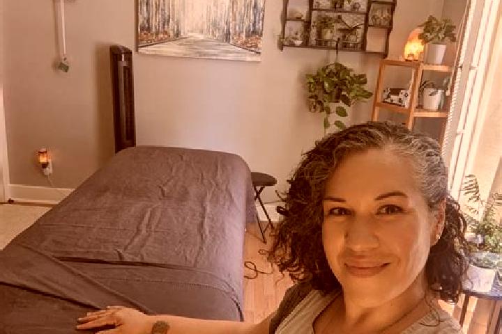 Eva, 21, a black brown-eyed caucasian companion based in Milton. Offering Massage, A-Level, Tantra, Fetish. Available for incall and outcall, day and evening...