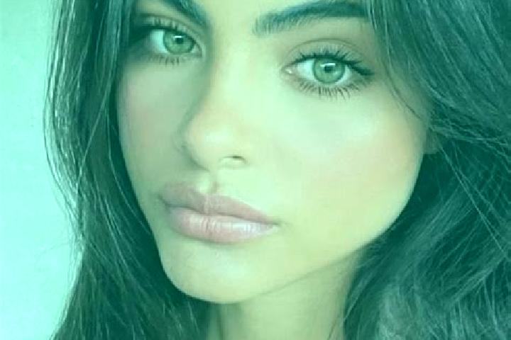 Eva, 21, a chestnut green-eyed indian companion based in Emilio Carranza (Salinas). Offering Striptease, Dinner Date, Massage, Travel Companion. Available fo...