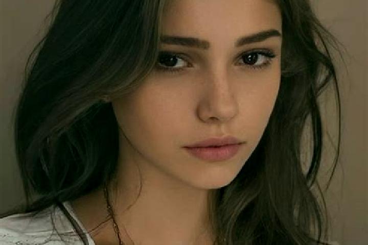 Eva, 21, a chestnut hazel-eyed slavic companion based in Quanfeng. Offering Party Girl, Dinner Date, OWO, Travel Companion, Striptease. Available for incall ...
