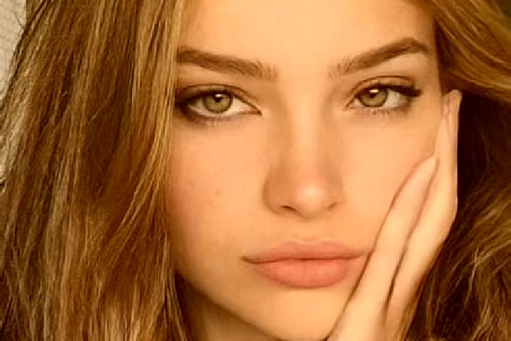 Eva, 21, a dark blonde hazel-eyed mixed companion based in Barro Alto. Offering GFE, Deep French Kissing, Girlfriend Experience. Available for incall and out...