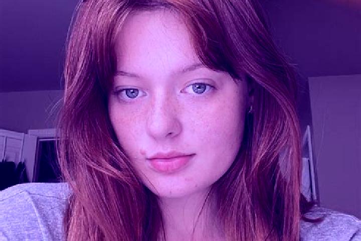 Eva, 21, a red brown-eyed slavic companion based in Dobarceni. Offering Duos, Dinner Date. Available for incall and outcall, day and evening dates.