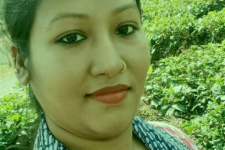 Eva, 21 — Escort in Kanchanpur, India