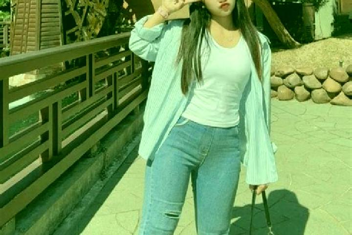 Eva, 21 — Escort in Puji, China