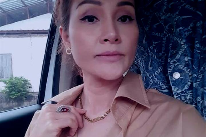 Eva, 21 — Escort in Senangkhanikhom, Thailand