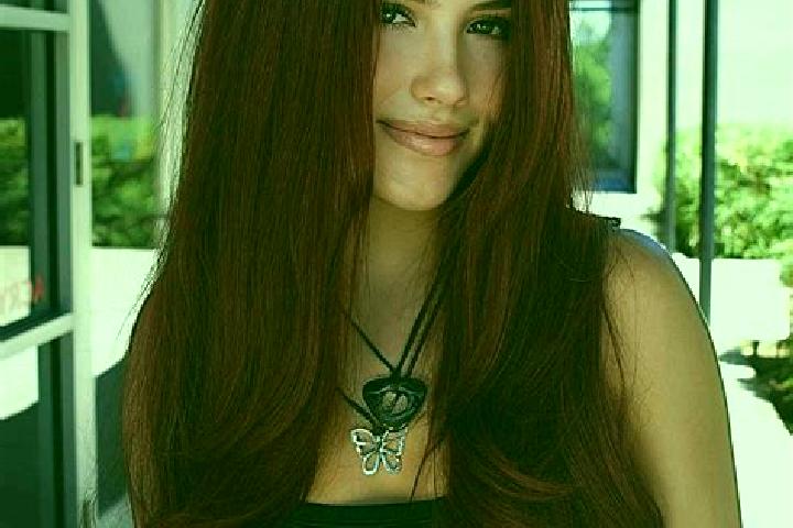Eva, 22, a auburn dark-eyed latina companion based in Munsing. Offering Dinner Date, Domination, Tantra. Available for incall and outcall, overnight bookings...