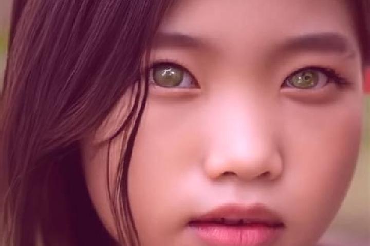 Eva, 22, a black green-eyed asian companion based in Bargersville. Offering Striptease, Party Girl, Dinner Date, GFE. Available for incall and outcall, day a...