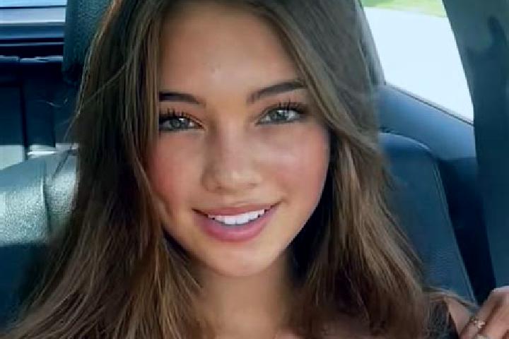Eva, 22, a brunette amber-eyed latina companion based in Fort Atkinson. Offering Girlfriend Experience, GFE, Dinner Date. Available for incall and outcall, d...