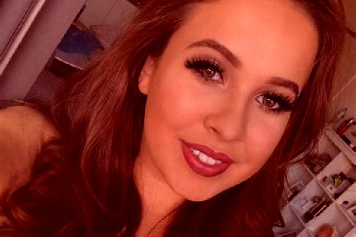 Eva, 22, a chestnut green-eyed mixed companion based in Sao Pedro da Uniao. Offering Fetish, GFE, Travel Companion. Available for incall and outcall, overnig...