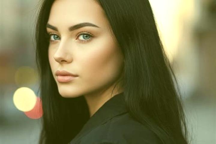 Eva, 22, a platinum blonde grey-eyed latina companion based in Pegola. Offering Girlfriend Experience, Deep French Kissing, Massage. Available for incall and...
