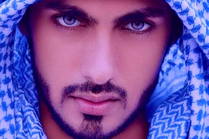 Eva, 22, a red grey-eyed middle eastern companion based in Kothapet. Offering CIM, Couples, Travel Companion. Available for incall and outcall, day and eveni...