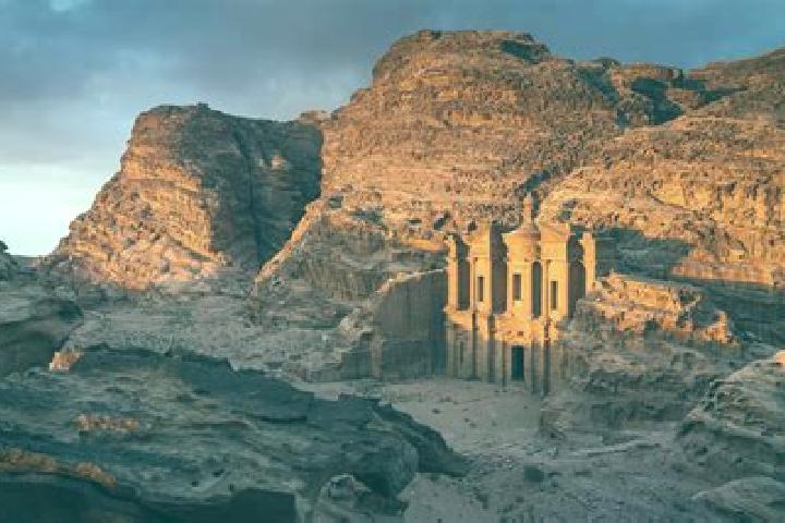 Eva, 22 — Escort in Dayr Alla, Jordan