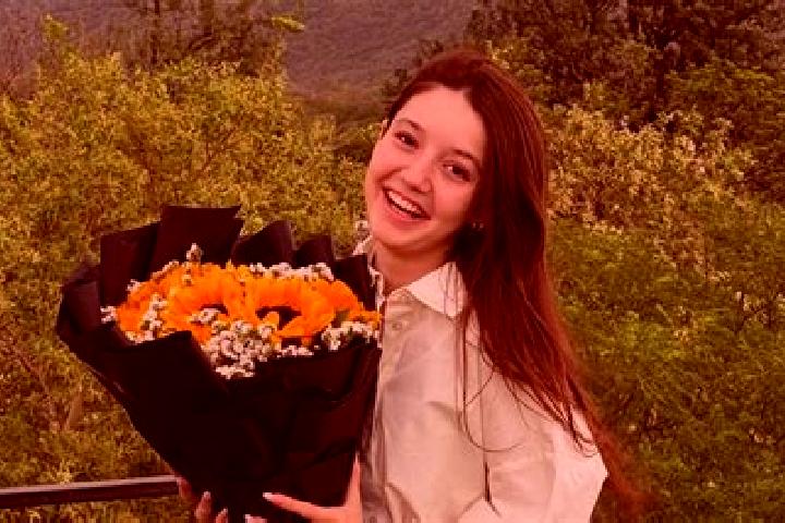 Eva, 22 — Escort in Pianco, Brazil