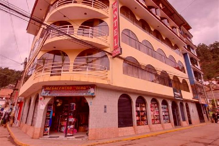 Eva, 22 — Escort in Pomachaca, Peru