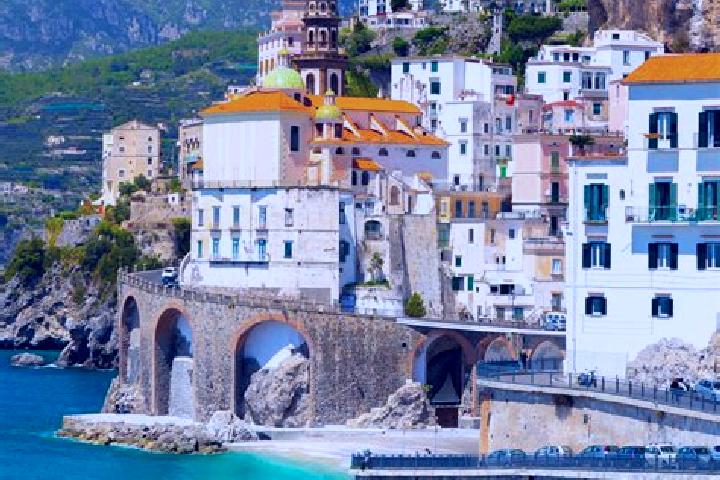 Eva, 22 — Escort in Ragoli, Italy