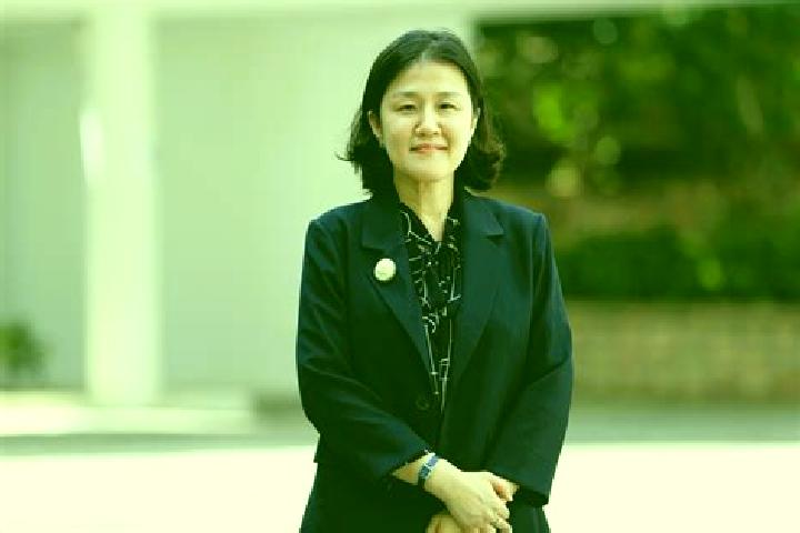 Eva, 22 — Escort in Sinwon-up, North Korea
