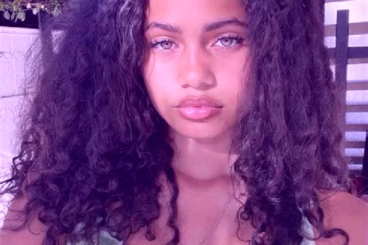 Eva, 23, a black green-eyed mixed companion based in Alderwood. Offering OWO, BDSM, 69. Available for incall and outcall, overnight bookings available.