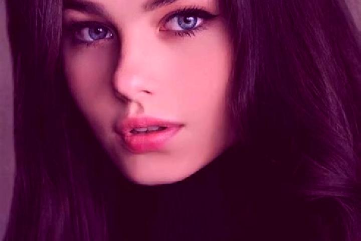 Eva, 23, a brunette blue-eyed european companion based in Epinac. Offering Tantra, Striptease, Party Girl, Fetish, Travel Companion. Available for incall and...