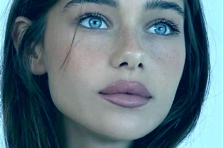 Eva, 23, a brunette brown-eyed mixed companion based in Sainte-Neomaye. Offering Roleplay, 69, Dinner Date. Available for incall and outcall, day and evening...