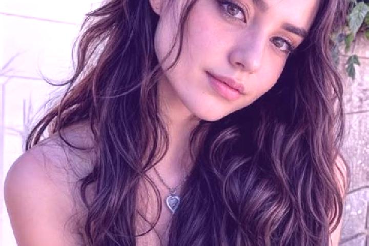 Eva, 23, a brunette hazel-eyed caribbean companion based in Jidostita. Offering Striptease, Travel Companion, Fetish, Deep French Kissing, BDSM. Available fo...